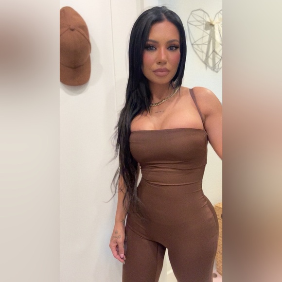 Meet your Posher, Dayana - Picture 1 of 1